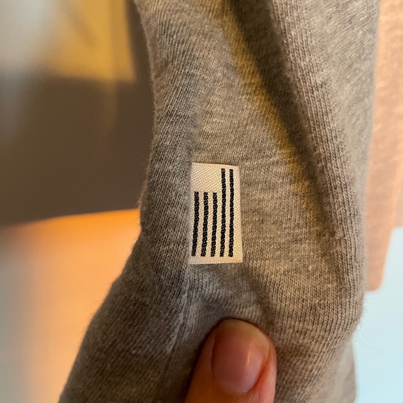 Good American Grey T Shirt - Picture 4 of 5